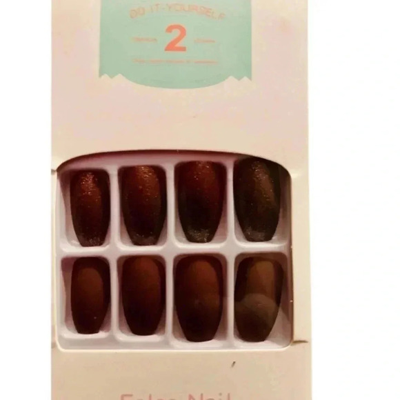 Other - 💜 3/25 Fashion Nails